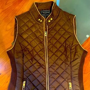 C’ESTTOI USA Authentic Brand zip up vest.